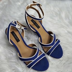 Ann Taylor Blue Piped Wedges sz 7.5